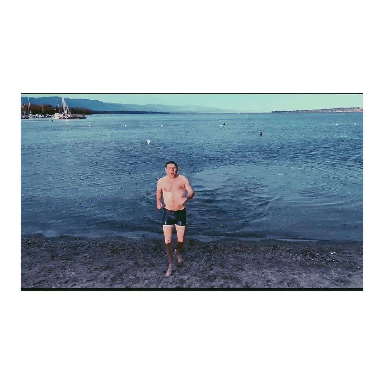 Winter swimming at Bains des Pâquis — coming out